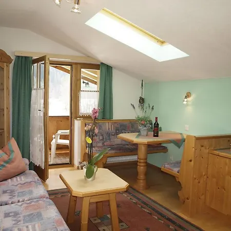 شقة Urblhof لوتاش