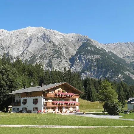 Urblhof 로이타쉬